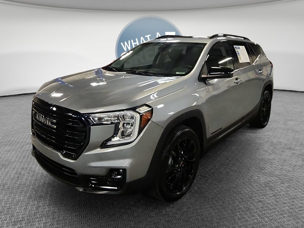 Certified 2024 GMC Terrain SLT w/ Infotainment Package II AWD/4WD image 9
