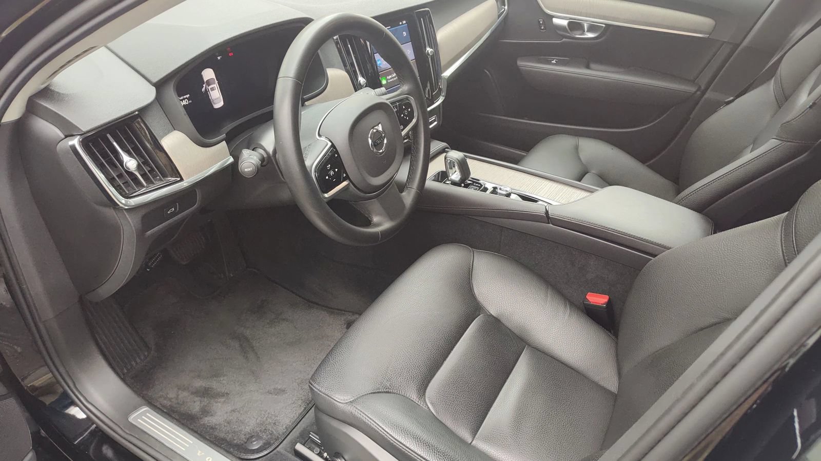 Used 2023 Volvo S90 B6 Plus AWD/4WD image 10