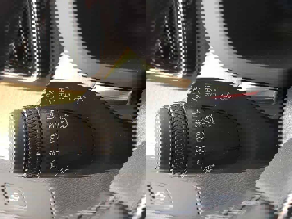 New 2026 Volvo XC60 B5 Plus w/ Protection Package Premier image 18