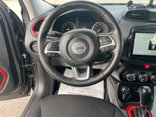 Used 2017 Jeep Renegade Trailhawk AWD/4WD image 23