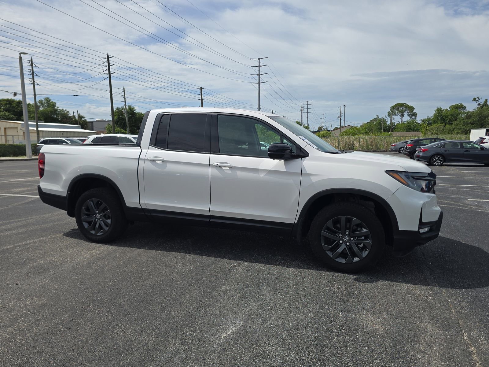 Certified 2025 Honda Ridgeline Sport image 2