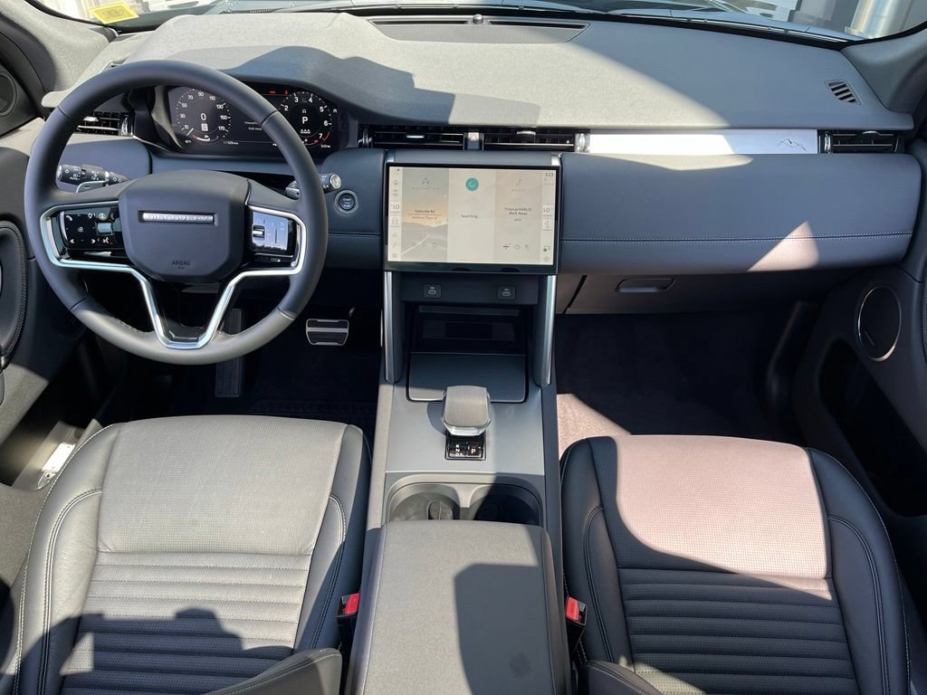 Used 2026 Land Rover Discovery Sport Landmark AWD/4WD image 30
