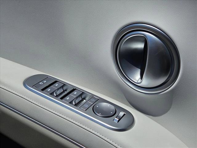 Used 2026 Hyundai Palisade SEL FWD image 11