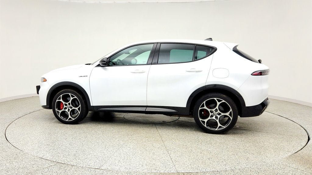 Used 2024 Alfa Romeo Tonale Veloce AWD/4WD image 8