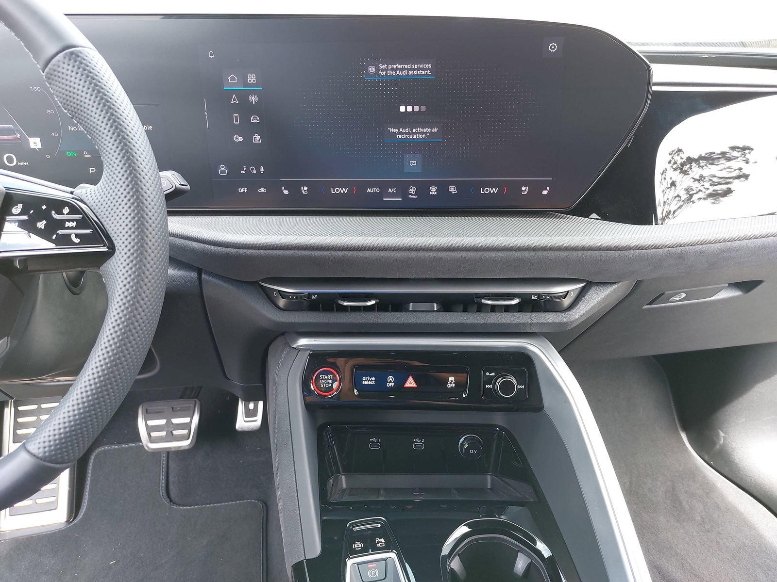 New 2025 Audi SQ5 Premium Plus AWD/4WD image 21