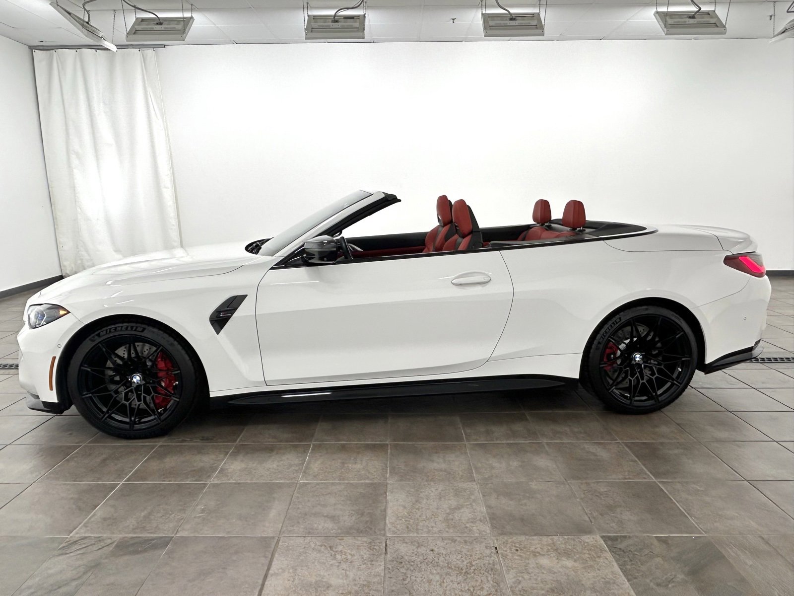 Used 2022 BMW M4 xDrive Competition w/ M Carbon Exterior Package image 5