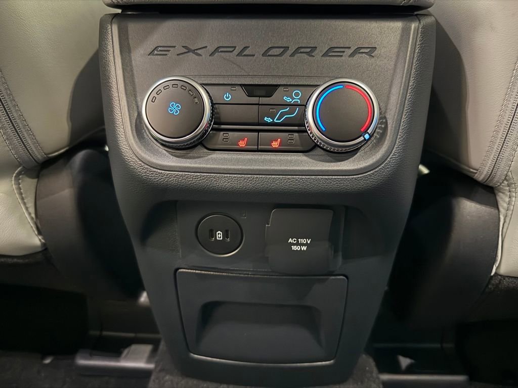 New 2026 Ford Explorer Platinum w/ LUX Leather Package image 32