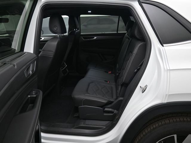 New 2026 Volkswagen Atlas Cross Sport SE image 8
