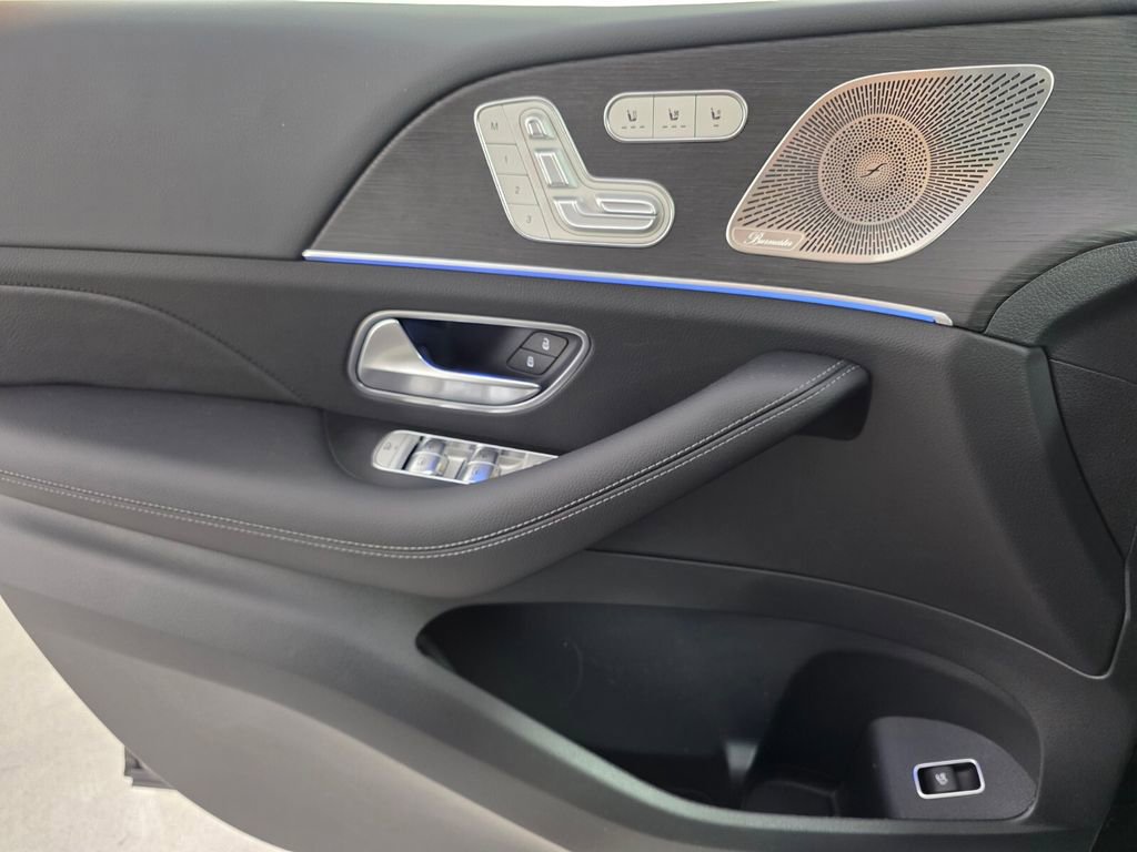 New 2026 Mercedes-Benz GLS 450 4MATIC image 17