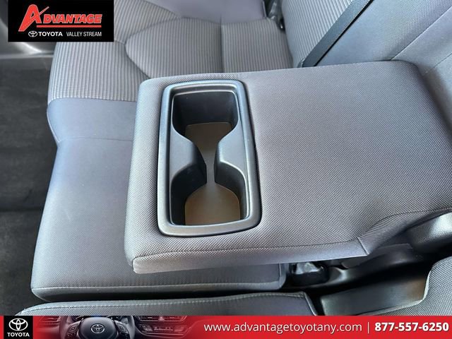 Used 2023 Toyota Highlander LE image 13