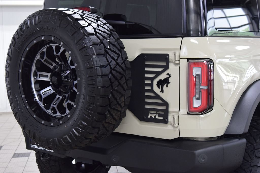 Used 2025 Ford Bronco Outer Banks AWD/4WD image 22
