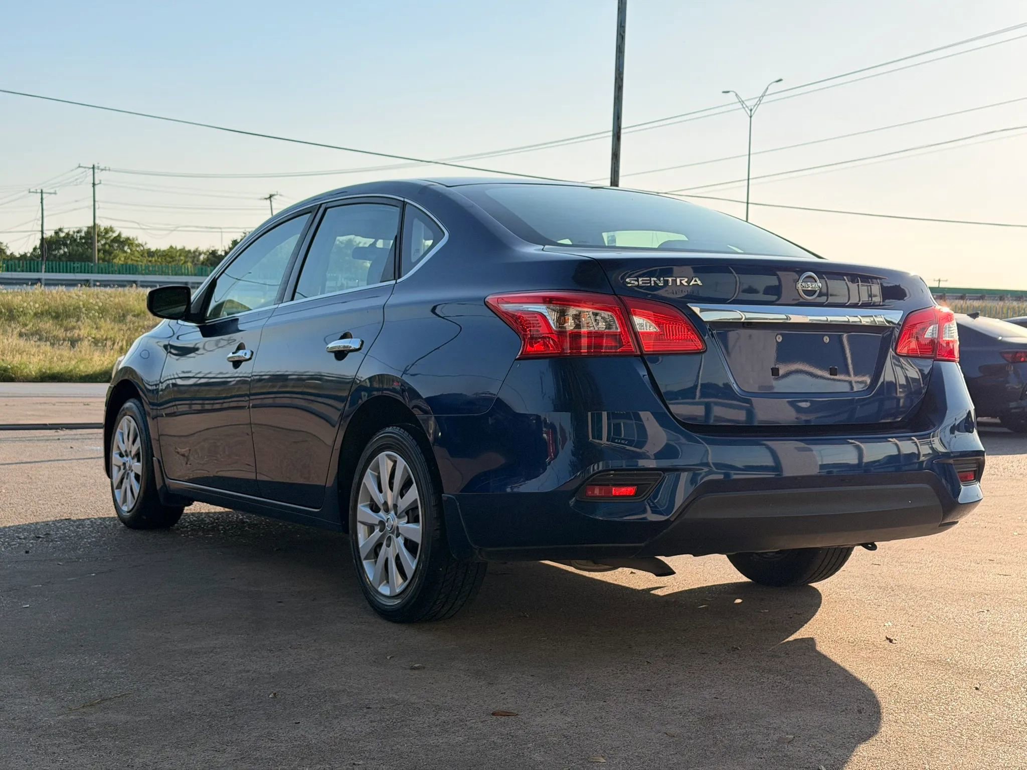 Used 2019 Nissan Sentra S FWD image 5