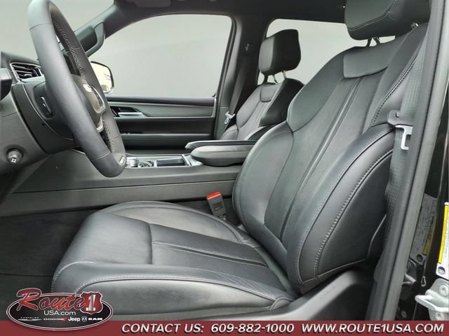 Used 2025 Jeep Wagoneer Series II AWD/4WD image 27