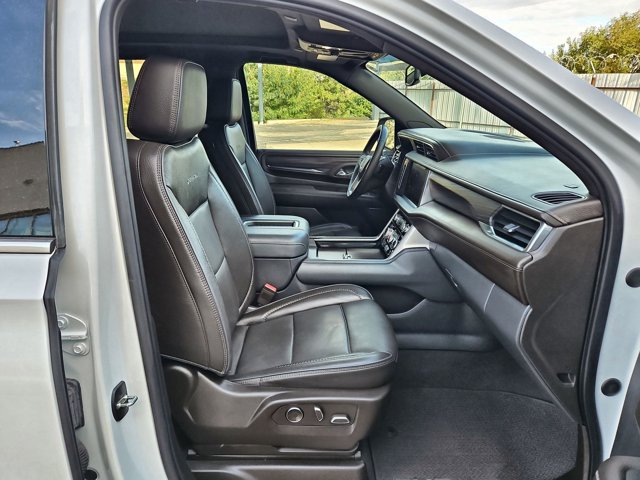Used 2023 GMC Yukon Denali AWD/4WD image 23