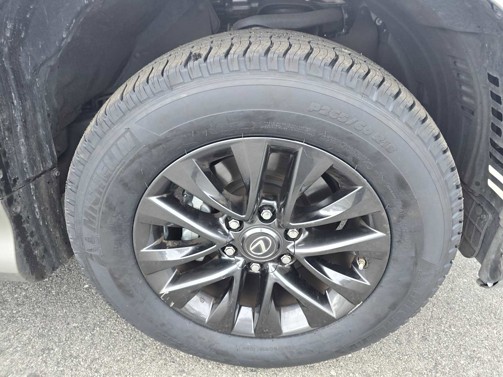 Used 2023 Lexus GX 460 Premium image 9