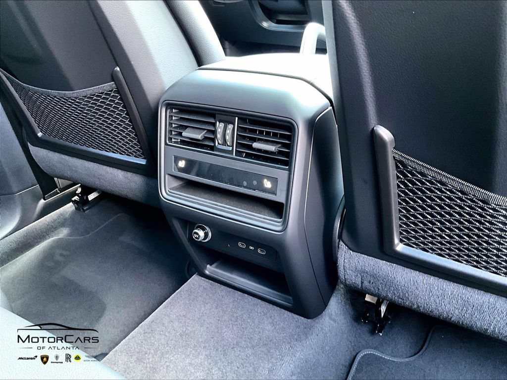 Used 2026 Porsche Cayenne AWD/4WD image 30