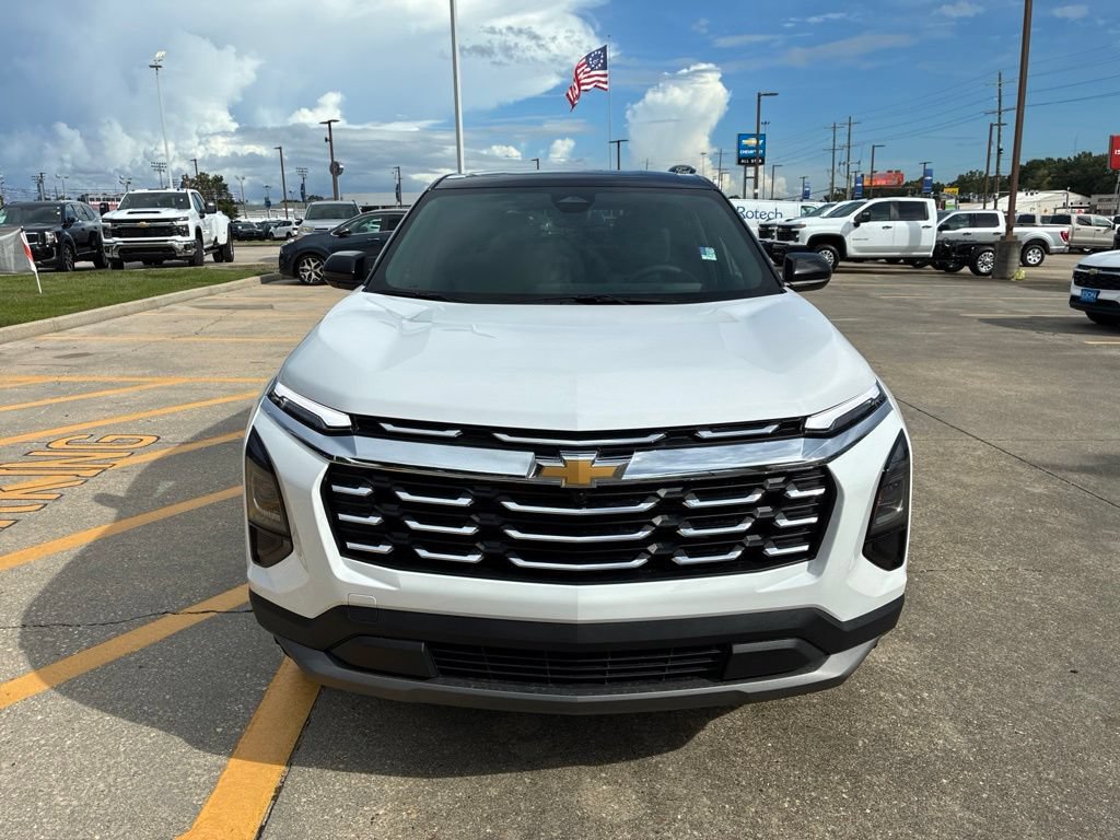 New 2027 Chevrolet Equinox LT FWD image 3