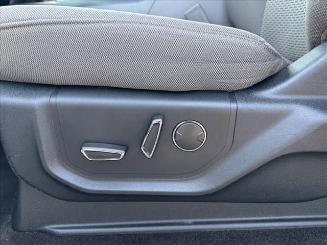 Used 2018 Ford F150 XLT w/ Equipment Group 302A Luxury RWD image 14