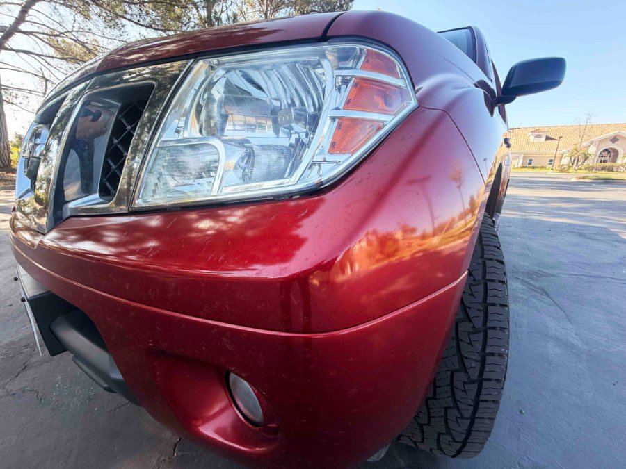 Used 2015 Nissan Frontier SV w/ SV Value Truck Package image 10