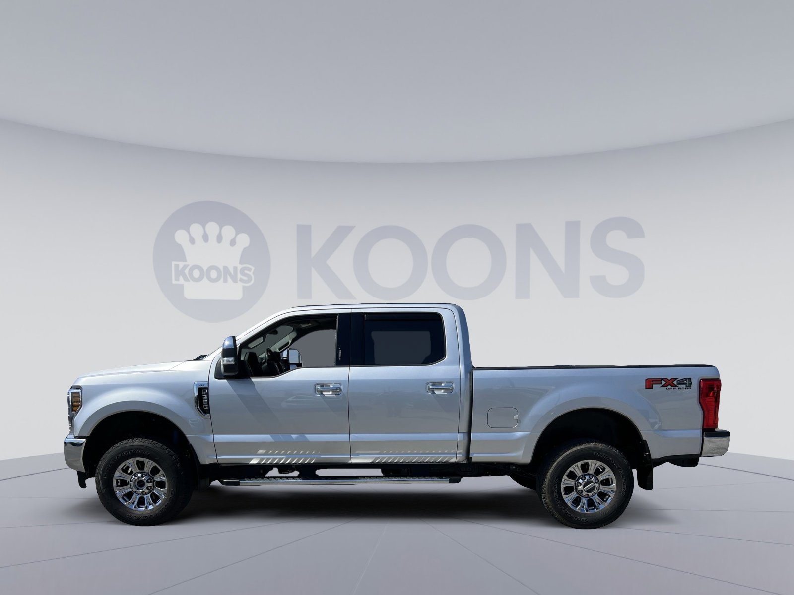 Used 2019 Ford F250 XLT w/ XLT Premium Package image 13