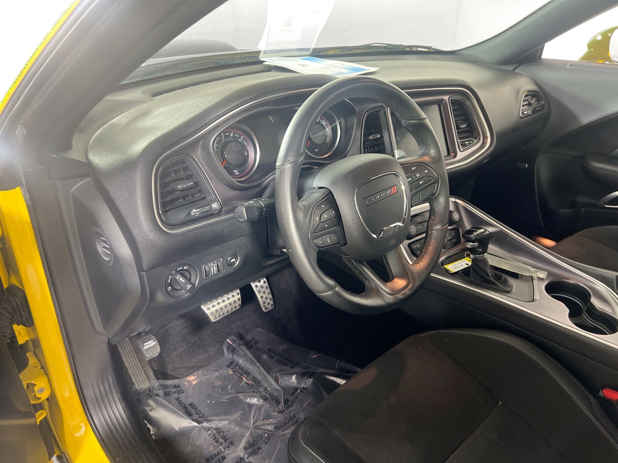 Used 2018 Dodge Challenger R/T Plus image 9