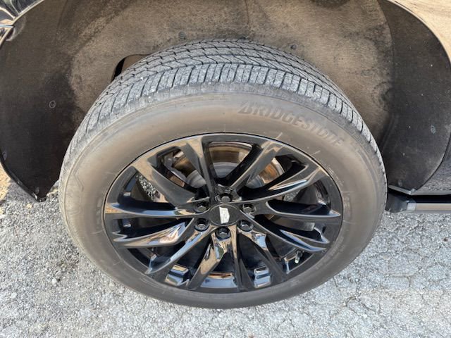 Used 2022 Cadillac Escalade ESV Sport Platinum w/ LPO, ONYX Package image 13