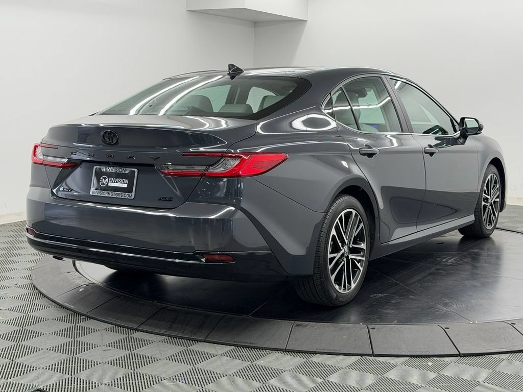 Used 2026 Toyota Camry XLE FWD image 10