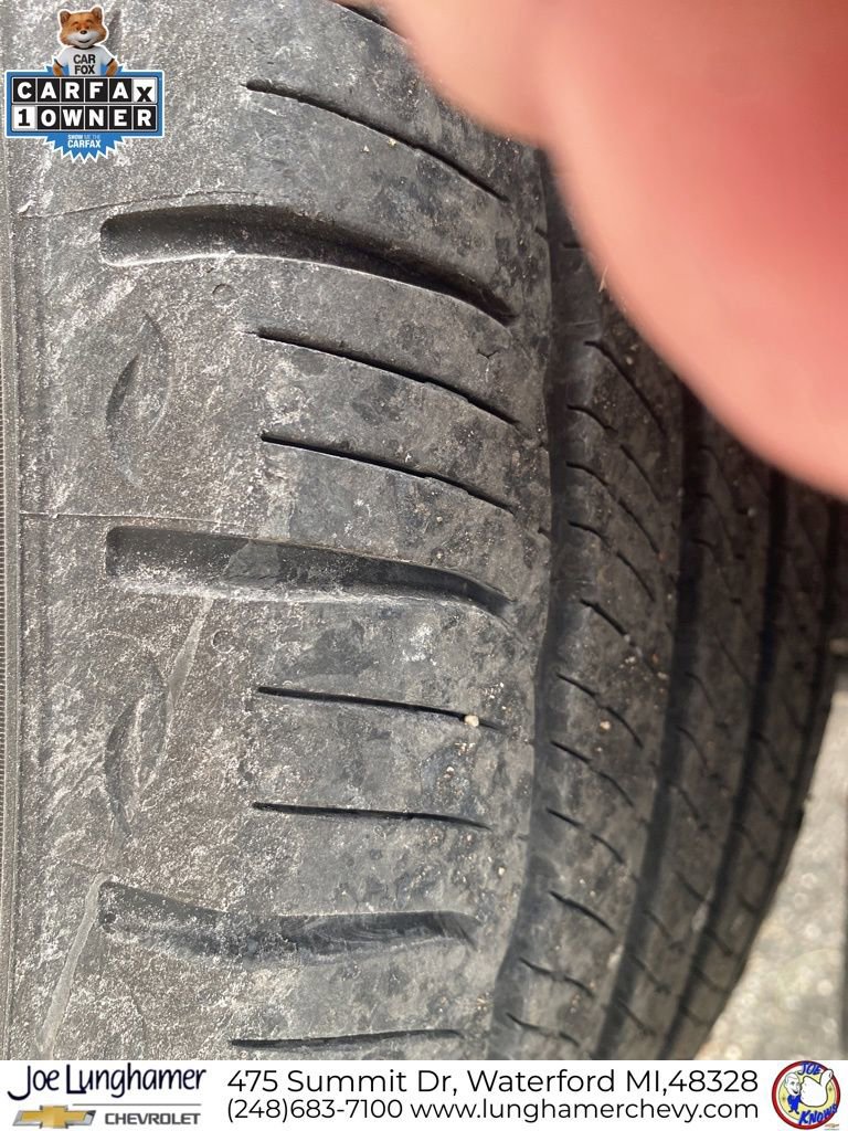 Used 2023 Chevrolet Equinox Premier image 8