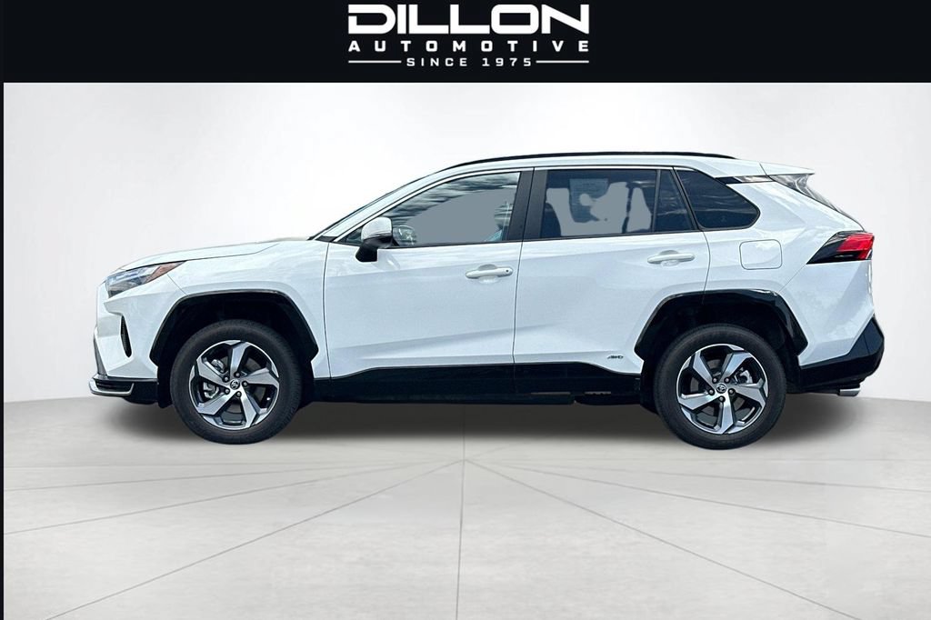 Used 2025 Toyota RAV4 SE AWD/4WD image 7