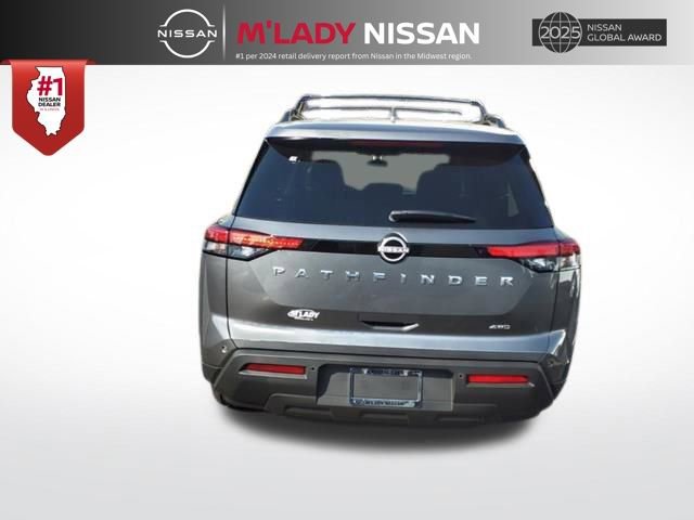 New 2025 Nissan Pathfinder SV image 6