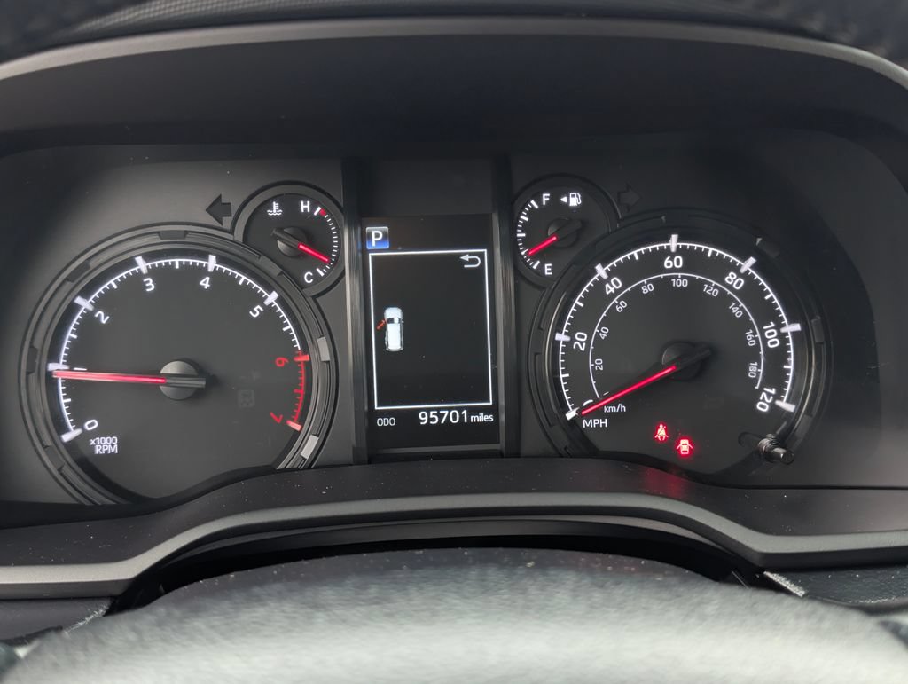 Used 2022 Toyota 4Runner SR5 AWD/4WD image 20