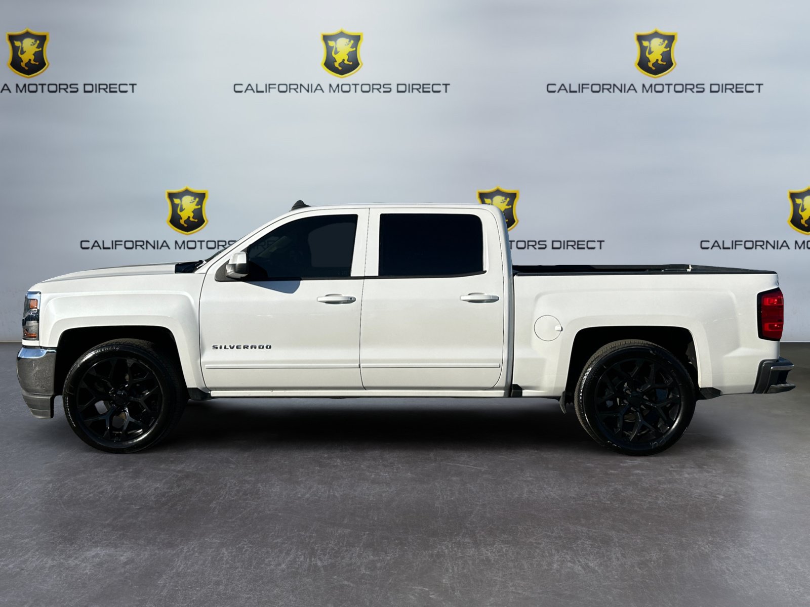 Used 2017 Chevrolet Silverado 1500 LT w/ All Star Edition RWD image 2