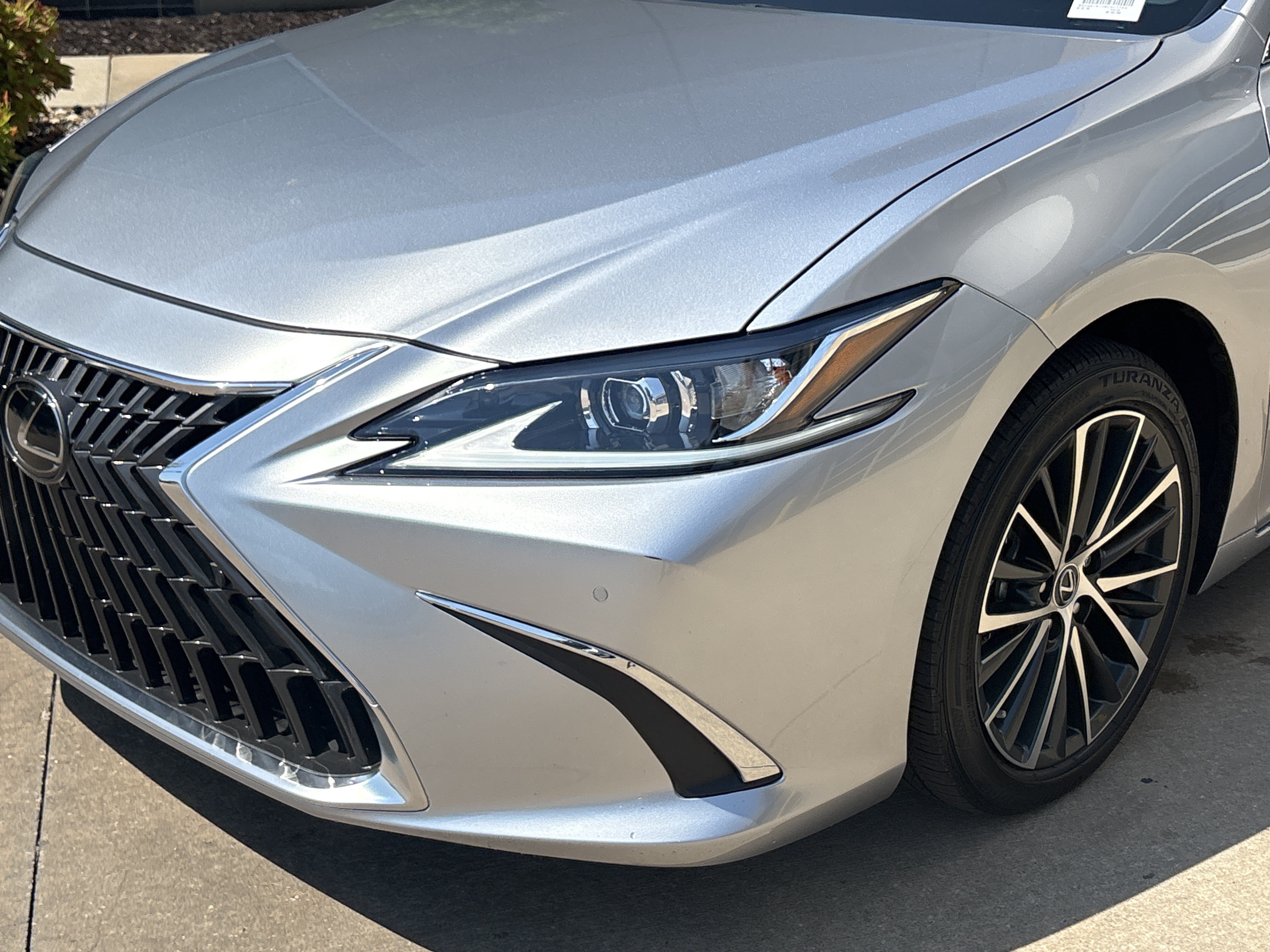 Certified 2025 Lexus ES 350 w/ Premium Package FWD image 6