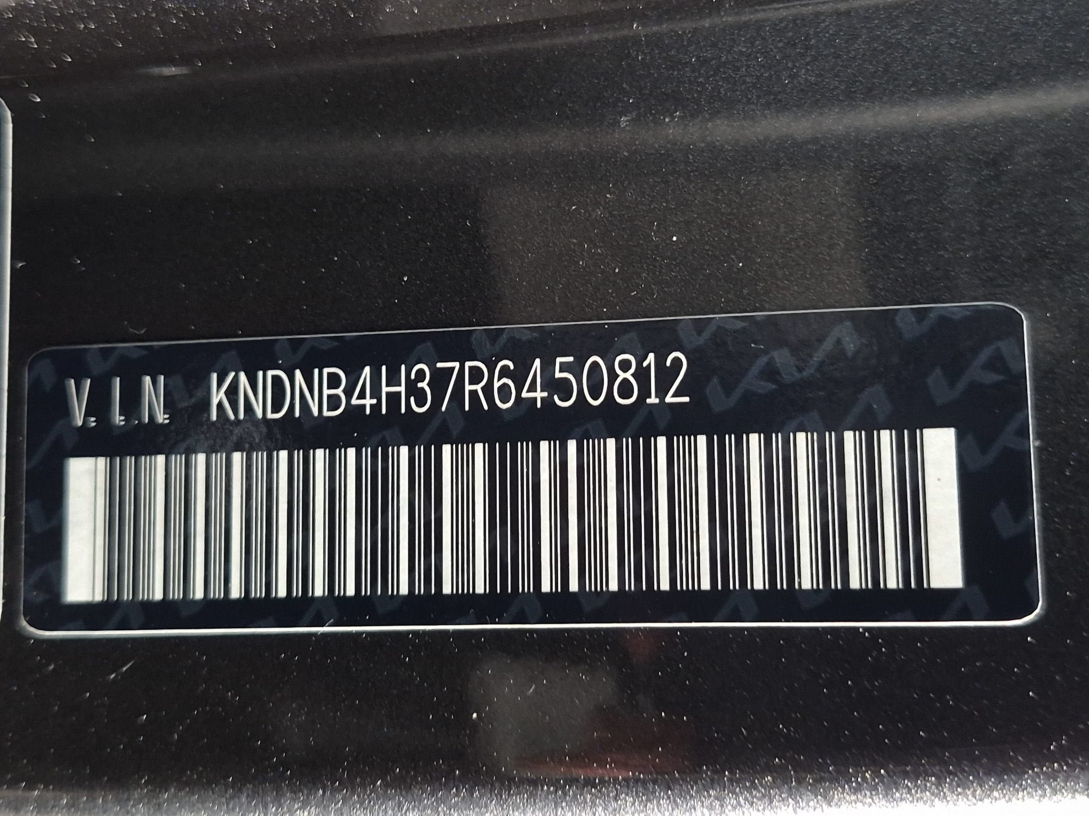 Used 2024 Kia Carnival LX FWD image 24