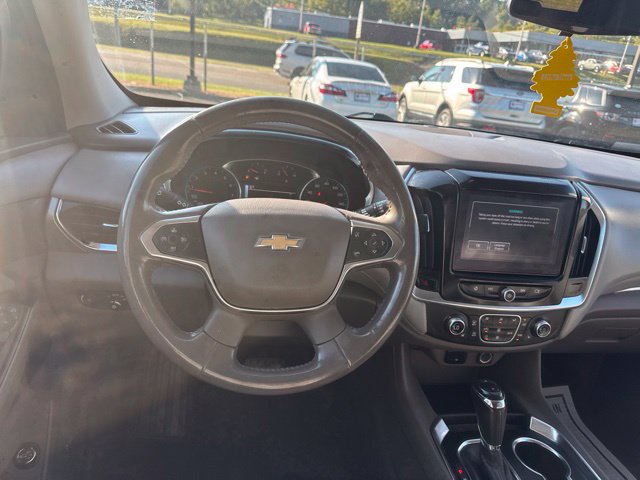 Used 2018 Chevrolet Traverse LT FWD image 17