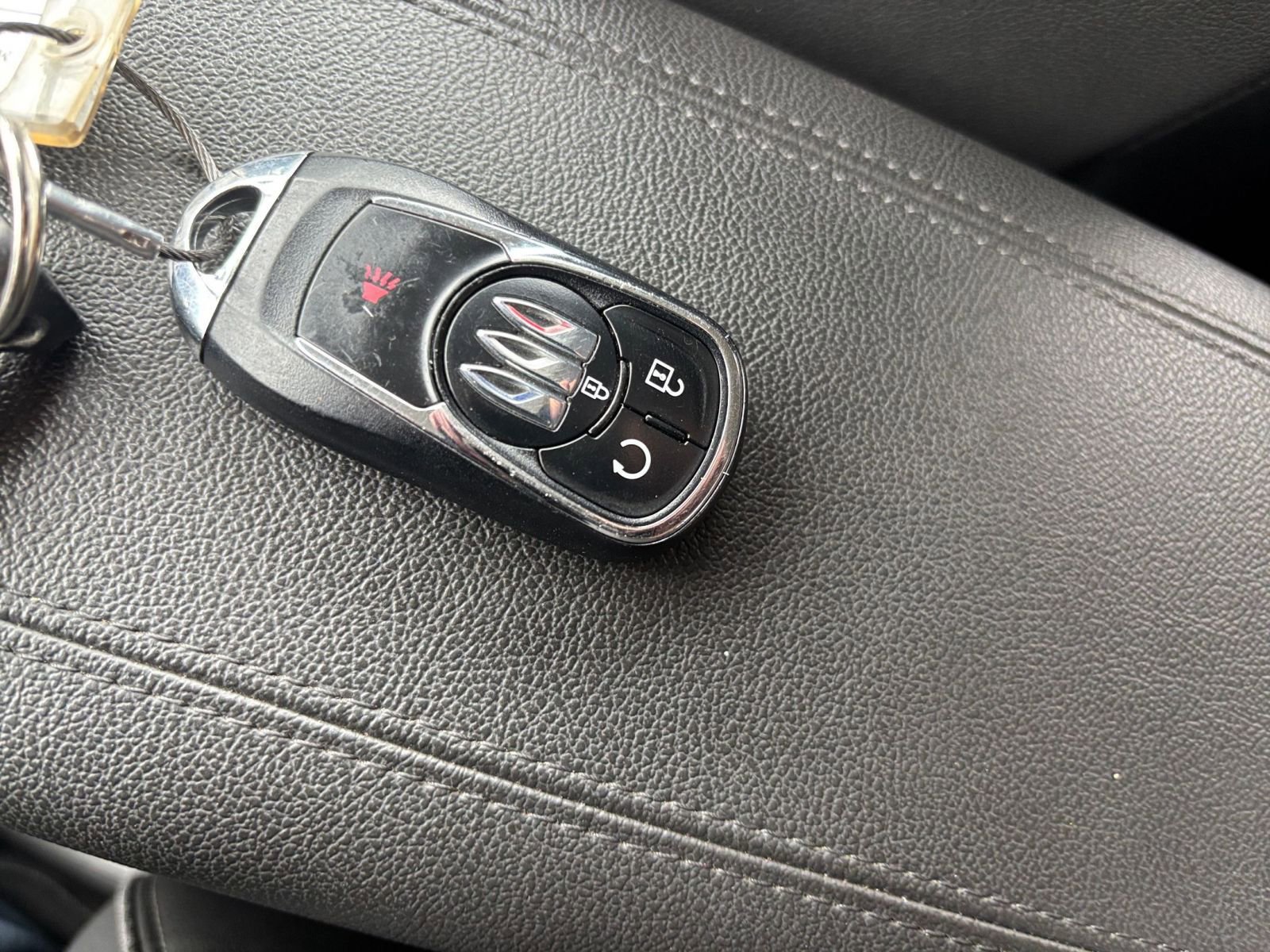 Used 2025 Buick Encore GX Preferred FWD image 23