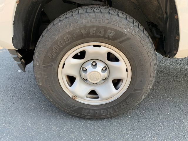 Used 2021 Toyota Tacoma SR image 9