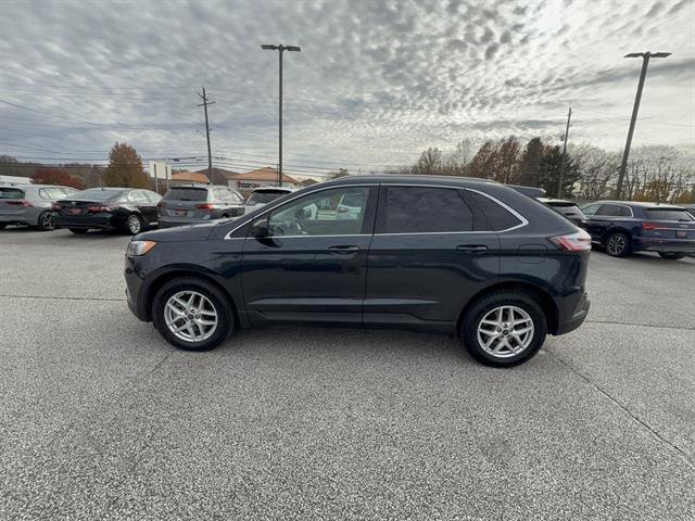 Certified 2022 Ford Edge SEL w/ Convenience Package image 2
