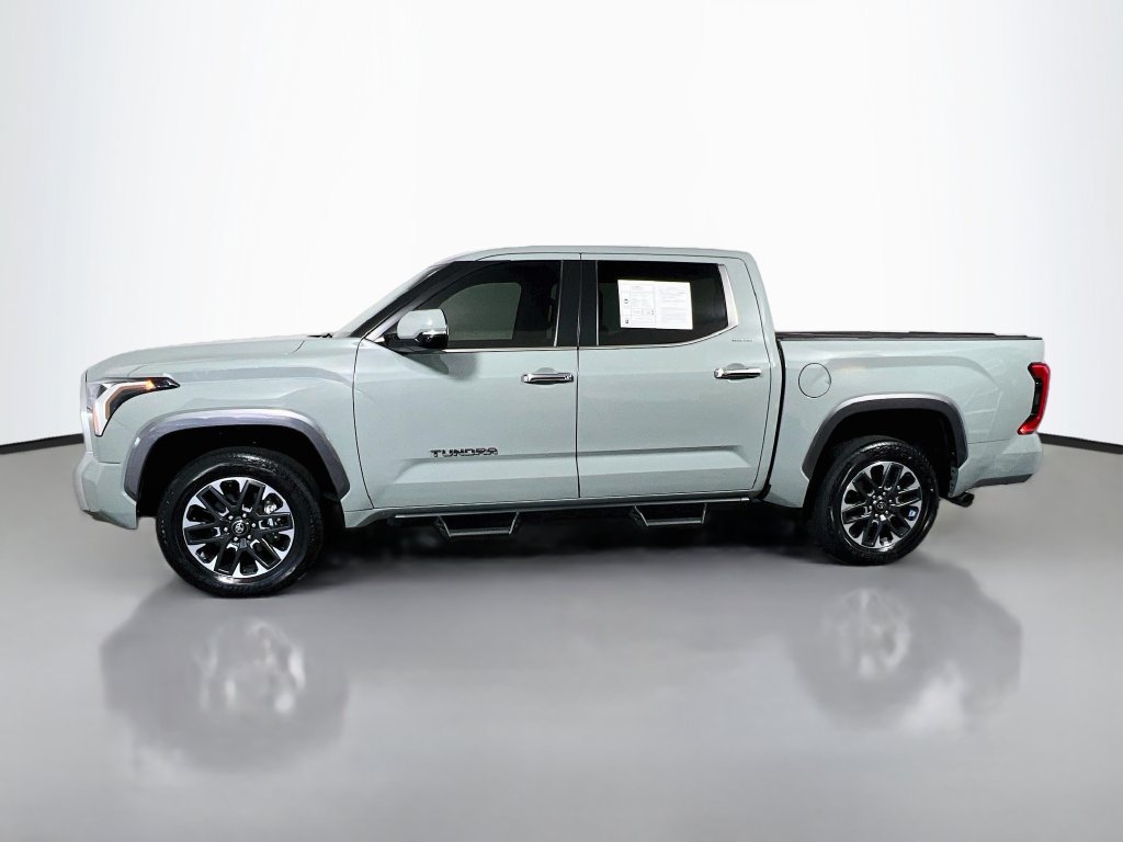 Used 2025 Toyota Tundra Limited AWD/4WD image 6