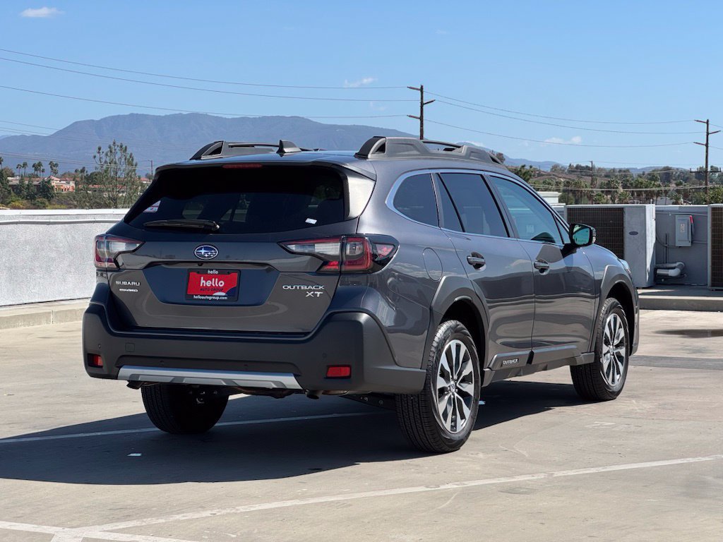 Used 2025 Subaru Outback Limited XT AWD/4WD image 32