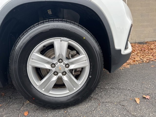 Used 2021 Chevrolet Trax LT w/ Driver Confidence Package image 25