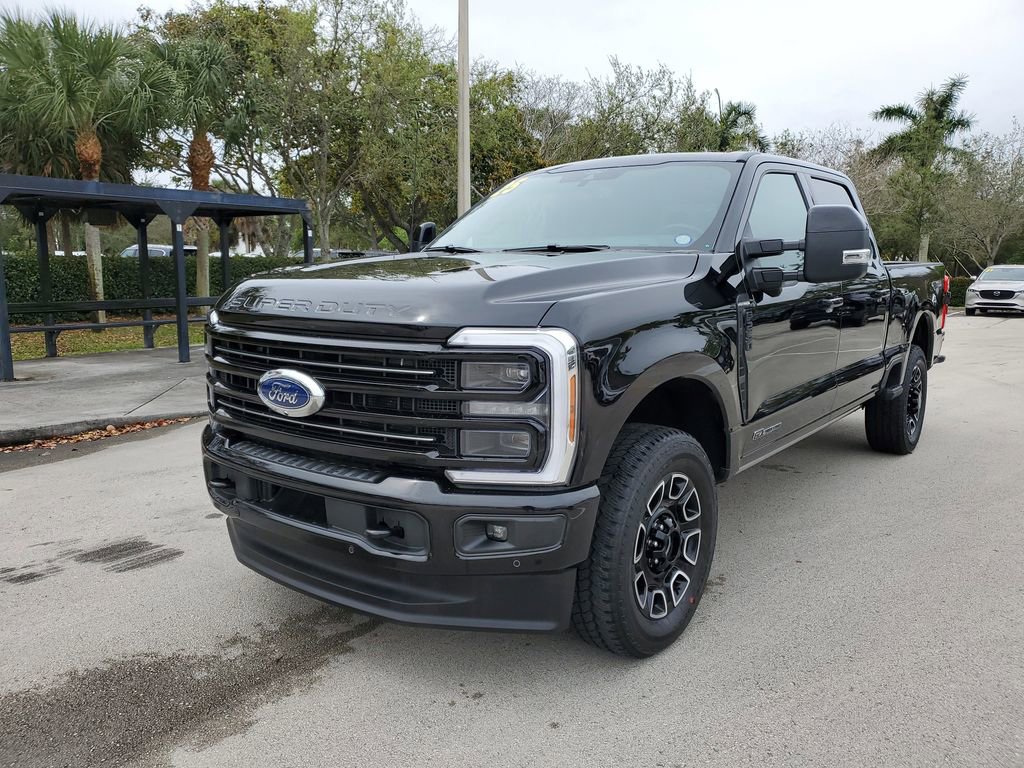 Used 2025 Ford F250 Platinum image 2