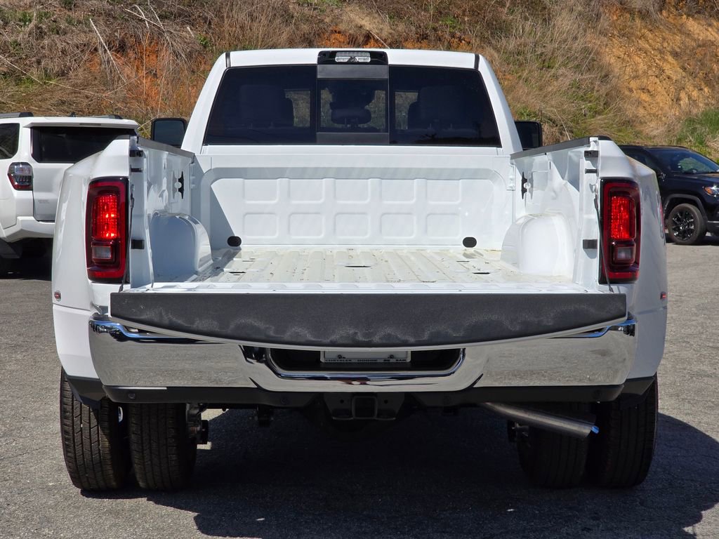New 2026 RAM 3500 Tradesman image 11