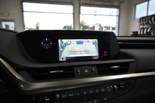 Used 2021 Lexus ES 250 w/ Premium Package AWD/4WD image 17