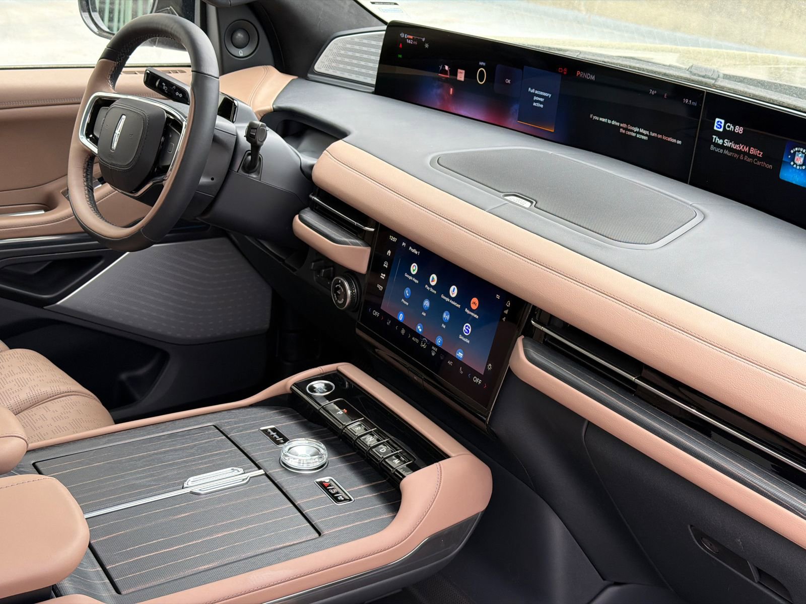 New 2026 Lincoln Navigator L Black Label AWD/4WD image 11