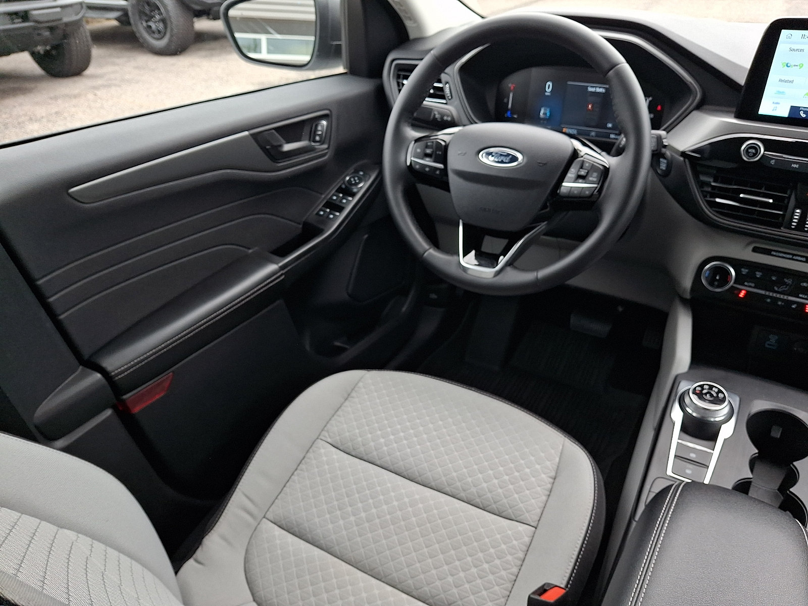 Certified 2023 Ford Escape Active AWD/4WD image 13