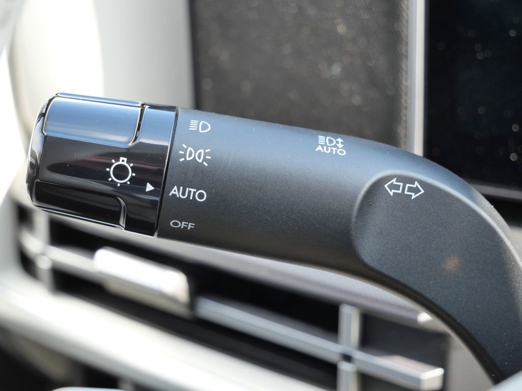 Used 2025 Hyundai Santa Fe SEL image 48