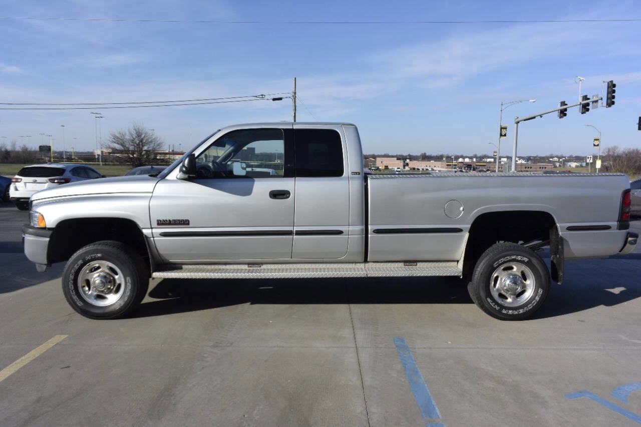 Used 2002 Dodge Ram 2500 Truck 4x4 Quad Cab image 2