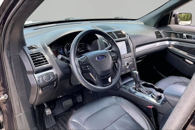 Used 2019 Ford Explorer Sport w/ Equipment Group 401A AWD/4WD image 12