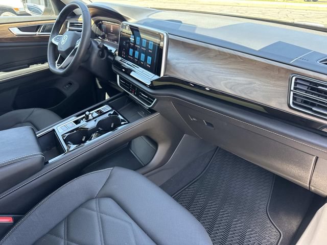 Certified 2024 Volkswagen Atlas SE w/ Panoramic Sunroof Package FWD image 29